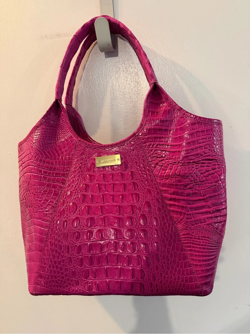 EUC Brahmin hit pink Melbourne shopper.